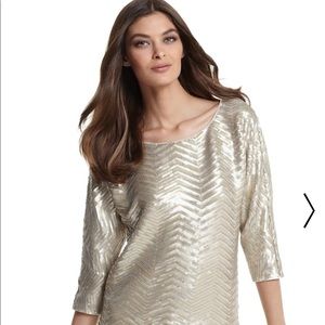 🌸White House Black Market sequin chevron top